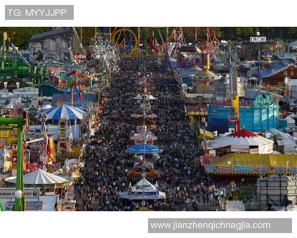 慕尼黑啤酒节足球球星聚集庆祝盛事 展现魅力与激情