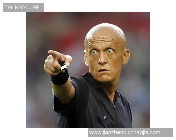 足球场上无人敢惹的球星：实力与气场的完美结合