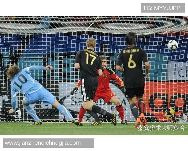 足球场上风采依旧 球星帅哥们展现魅力与实力的完美结合